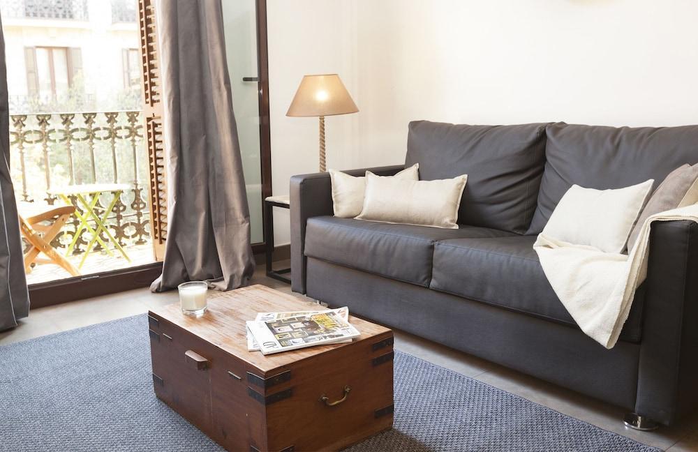 Апартаменти Easy Sleep Gaudi Terrace Барселона Екстер'єр фото